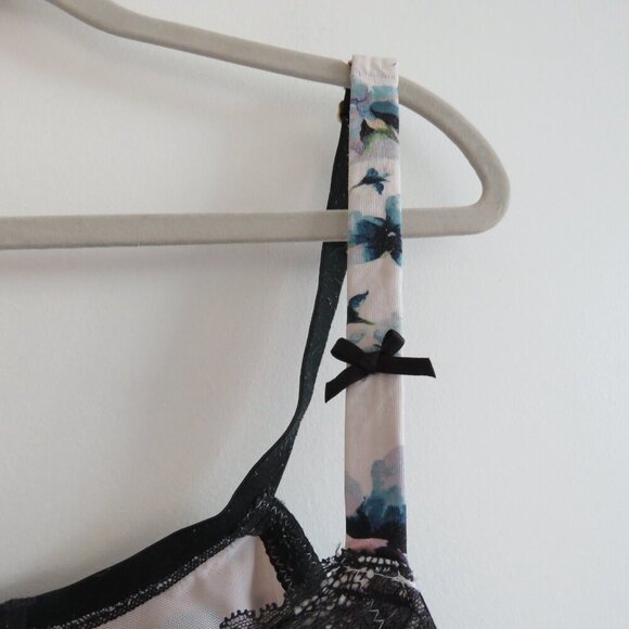 CACIQUE Butterflies and Blooms Lace Padded Bra Navy Blue White - Size 44DDD - Picture 2 of 14